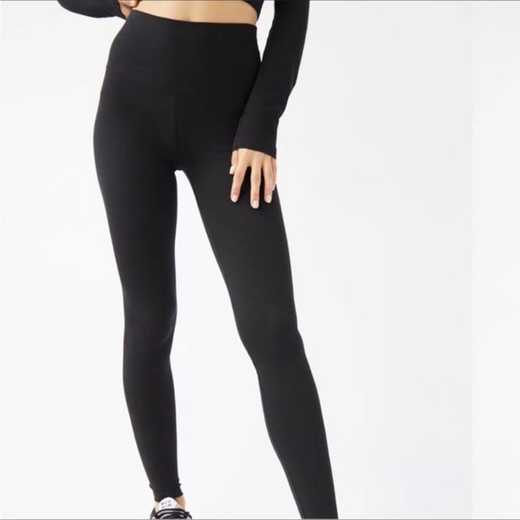 Aritzia Pants & Jumpsuits Aritzia Wilfred Free Black High Waisted